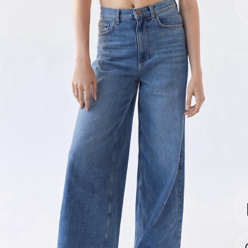 BDG wide leg jeans